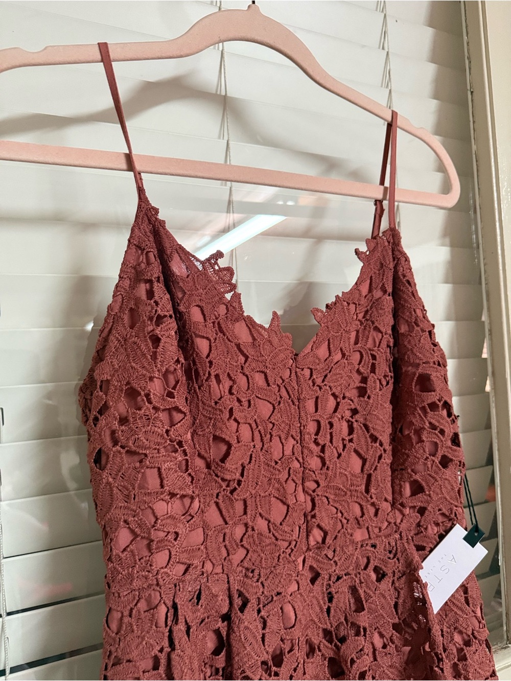 ASTR The Label Coral Cedar Crochet Dress Medium NWT - Picture 2 of 14